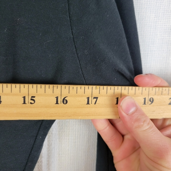 Kuhl Faux Wrap Dress Long Sleeves Black Size Medium Soft Stretch Jersey Knit - Picture 4 of 10